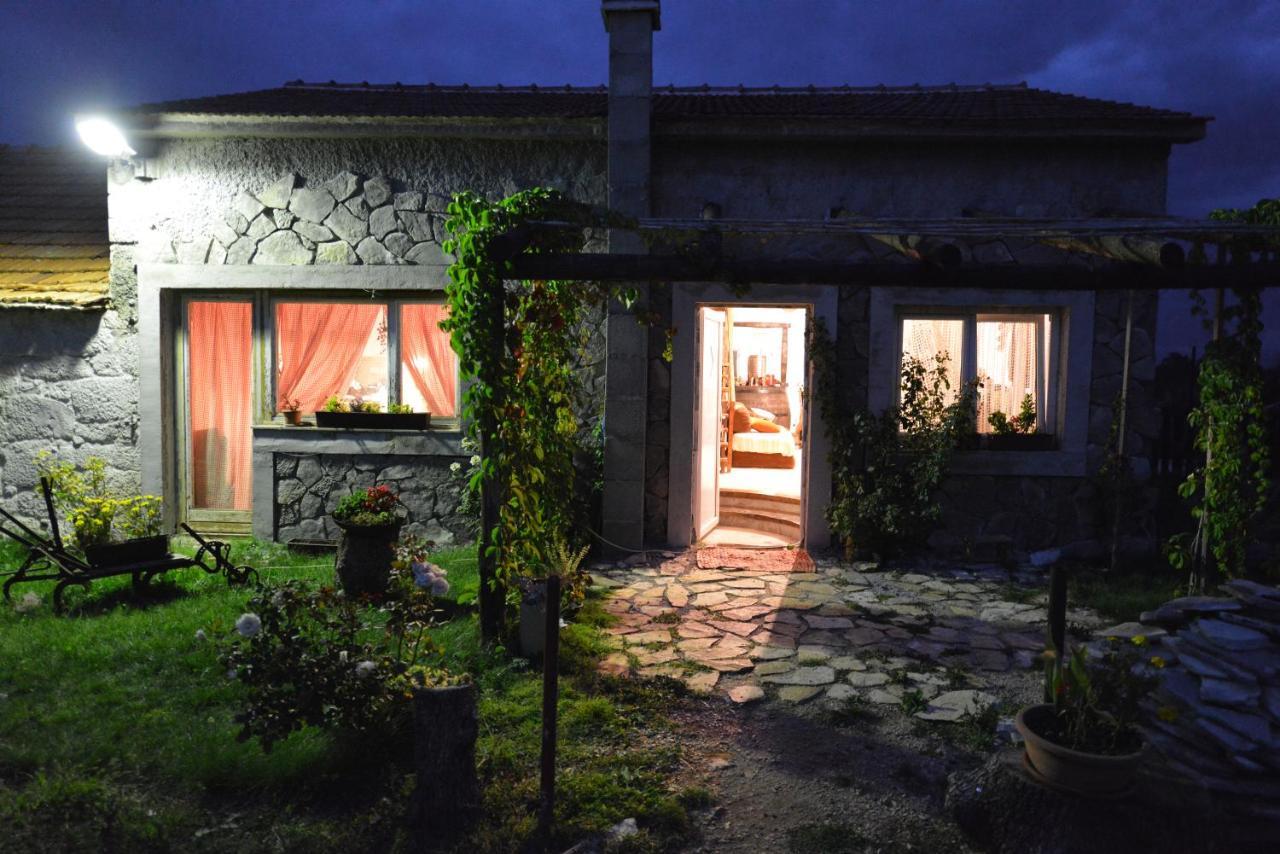 Kuca Za Odmor Joko I Jeka Villa Bogatic Exterior photo