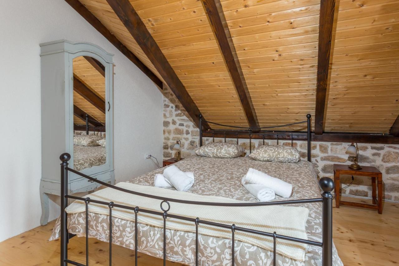 Kuca Za Odmor Joko I Jeka Villa Bogatic Exterior photo